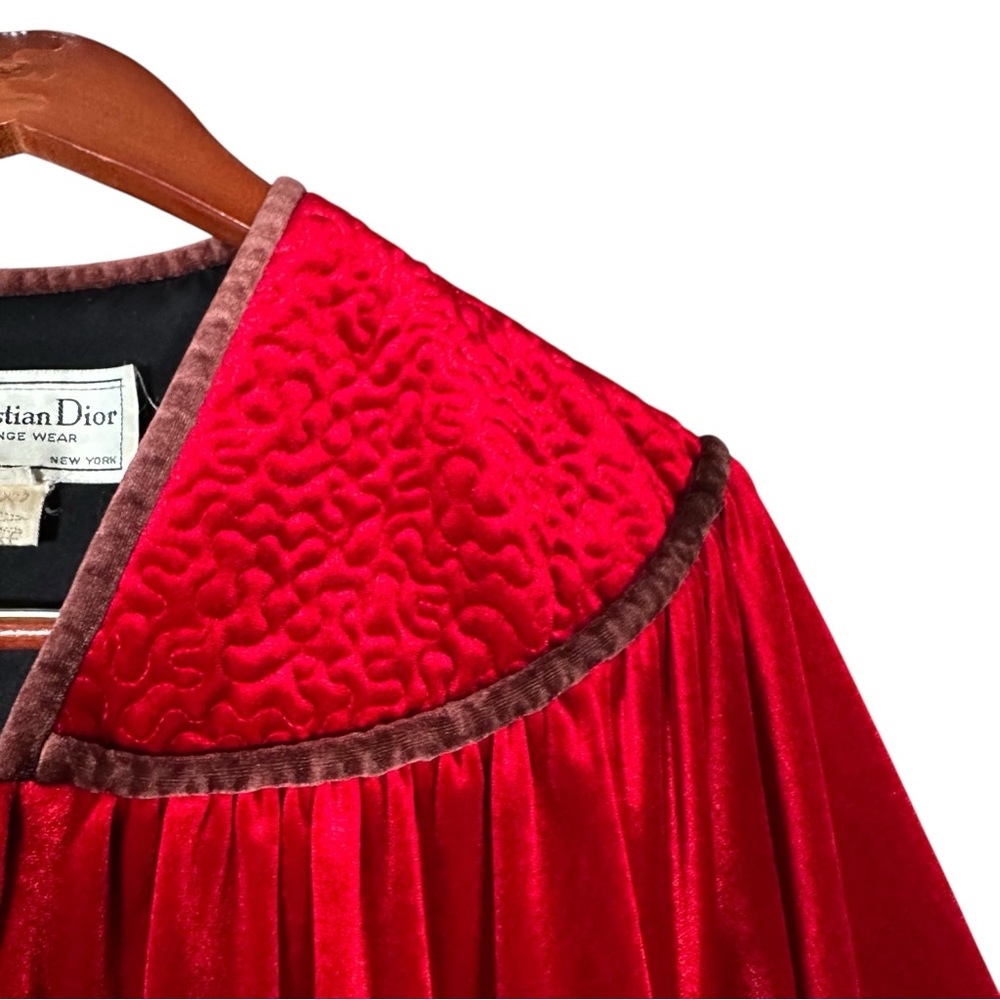 CHRISTIAN DIOR LOUNGE WEAR Vintage Satin Smocked Longline Quilted Housecoat - Picture 3 of 15